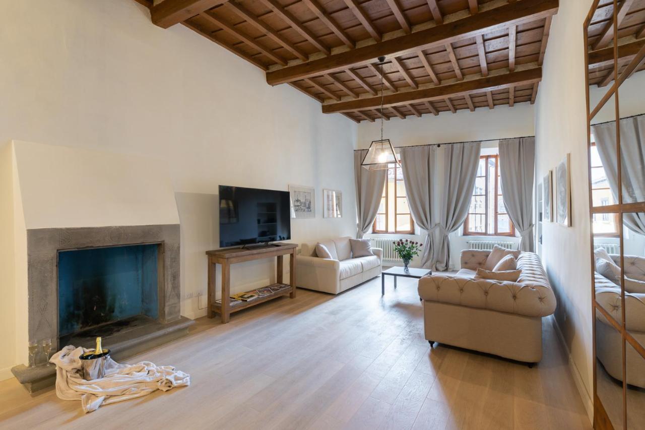 Pure Luxury In Oltrarno